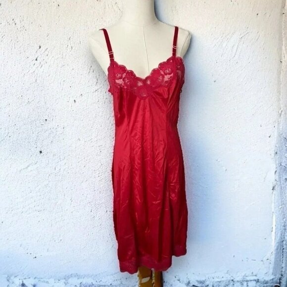 Vintage red nylon and lace  slip dress M - Picture 1 of 6